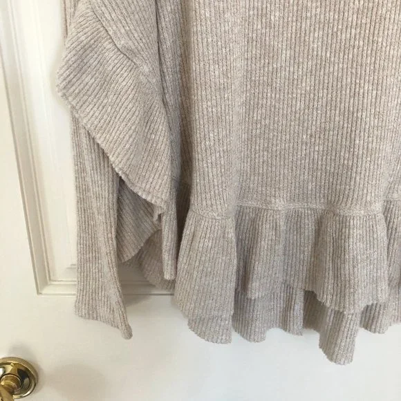 Anthropologie Women's Sweater, Size XS, Tan, Gold Metallic threads - Picture 5 of 8